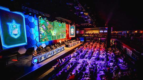 麻将中盘最怕犹豫（麻将中盘不容犹豫）